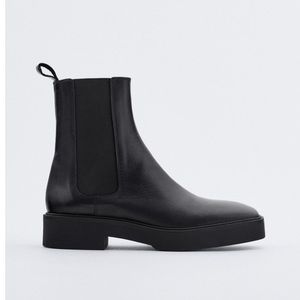 Low heeled Leather Ankle Zara Boots Size 7 1/2
